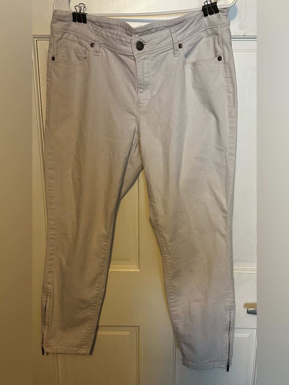 Women’s Slim Stretch Chino Pants - White and grey stripped